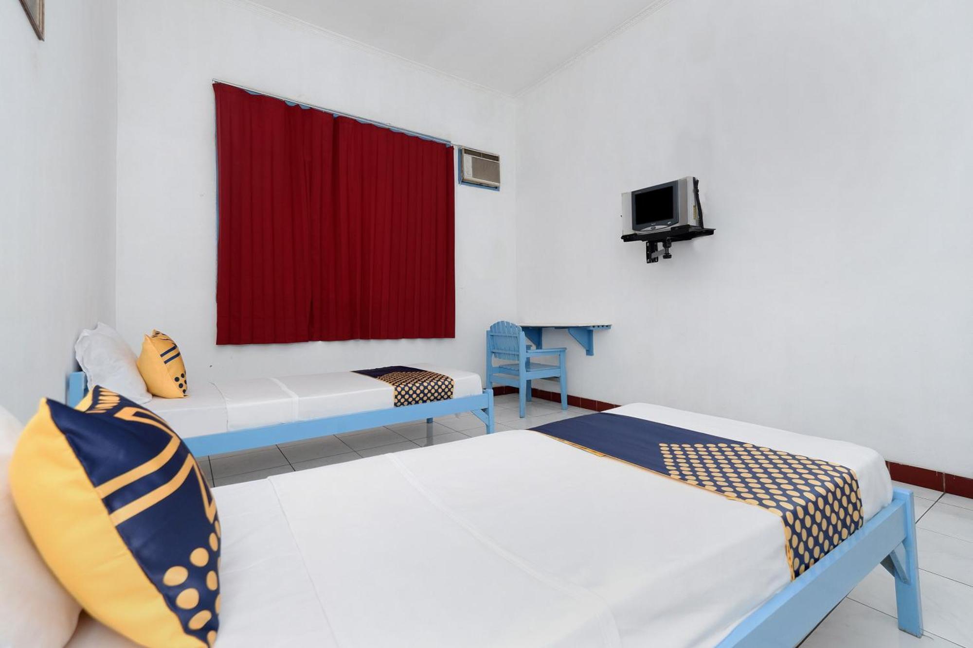 Spot On 2289 Hotel Saudara تيغال المظهر الخارجي الصورة